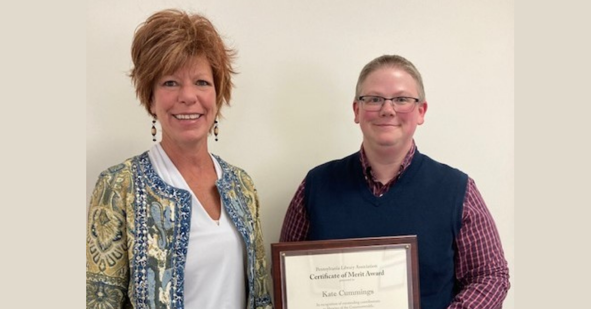 Prof. Kate Cummings received the 2023 Pennsylvania Library Association Certificate of Merit. From left: Melissa Rowse, Pennsylvania Library Association 2023 President; Prof. Kate Cummings, Research and Instruction Library for Business.
